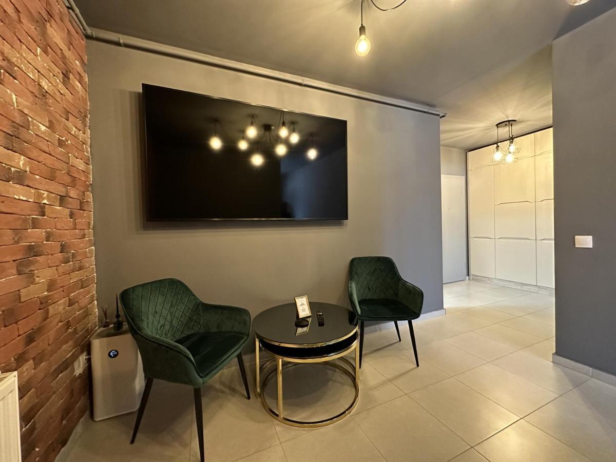 Elisio - Bricks Apartment *
