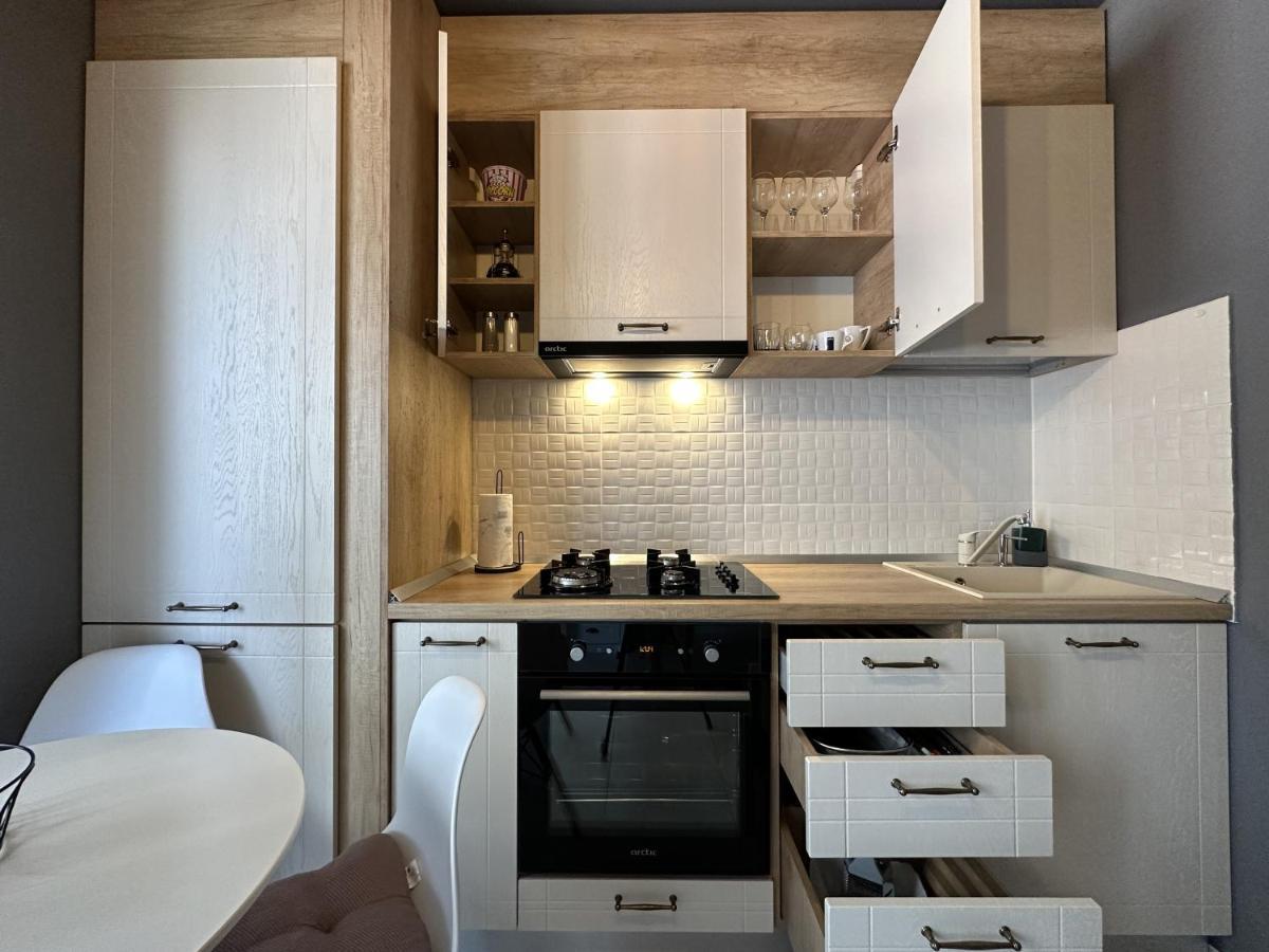 Elisio - Bricks Apartment Brasov